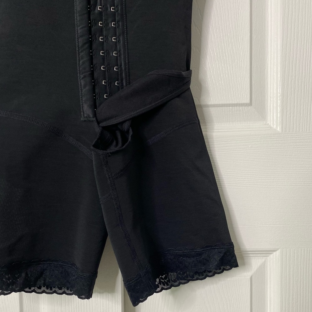 MariaE 9182 - High Compression Mid Thigh Faja - Picture 7 of 13